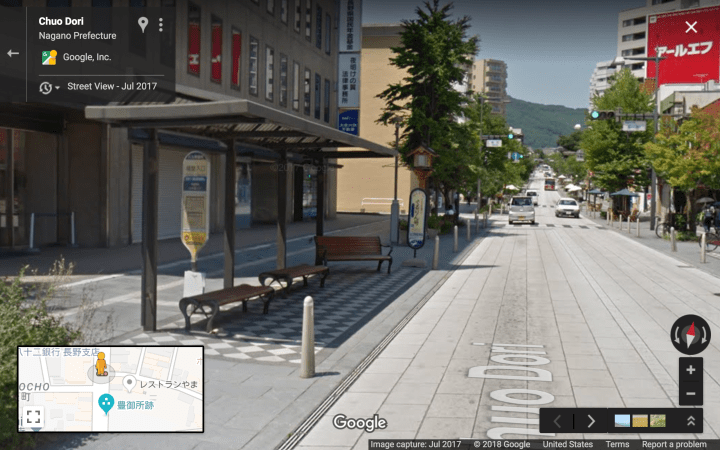 South end 18 bus stop with 1 bench and 2 half benches.png